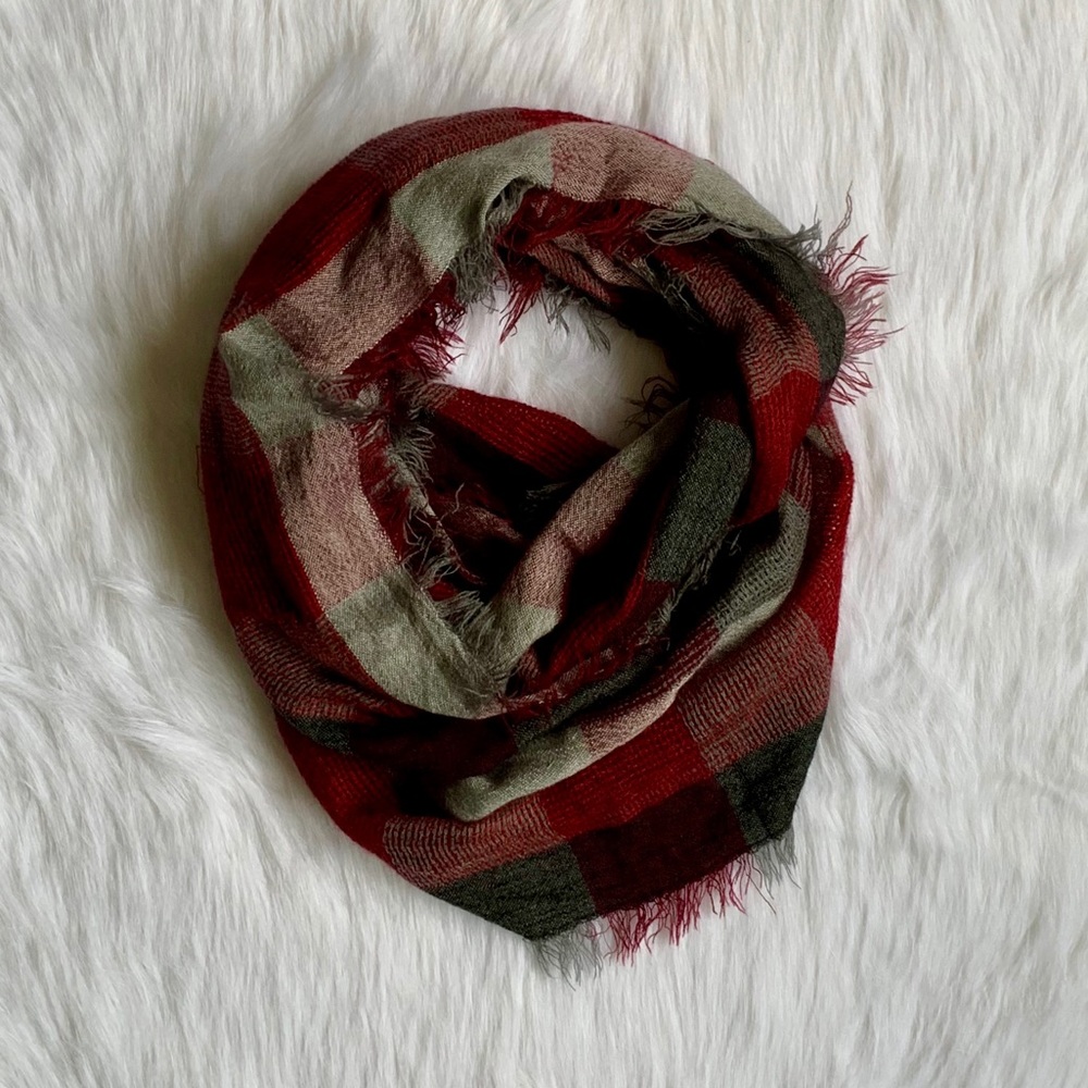 ❤️ $5 SALE ❤️ Charlotte Russe Light Plaid